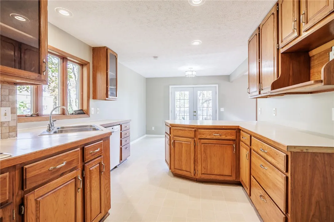 282 Moseley Road, Perinton, New York 14450, Perinton, New York 14450, 4 Bedrooms Bedrooms, 8 Rooms Rooms,3 BathroomsBathrooms,Residential,For Sale,282 Moseley Road, Perinton, New York 14450,0,R1649227