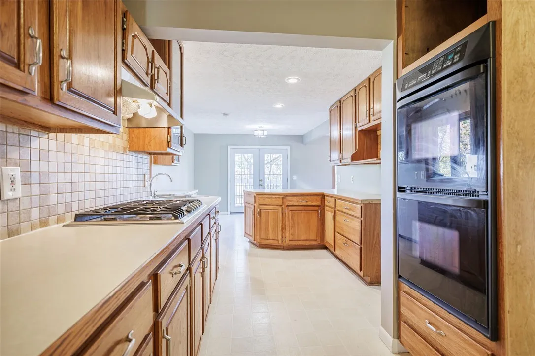 282 Moseley Road, Perinton, New York 14450, Perinton, New York 14450, 4 Bedrooms Bedrooms, 8 Rooms Rooms,3 BathroomsBathrooms,Residential,For Sale,282 Moseley Road, Perinton, New York 14450,0,R1649227