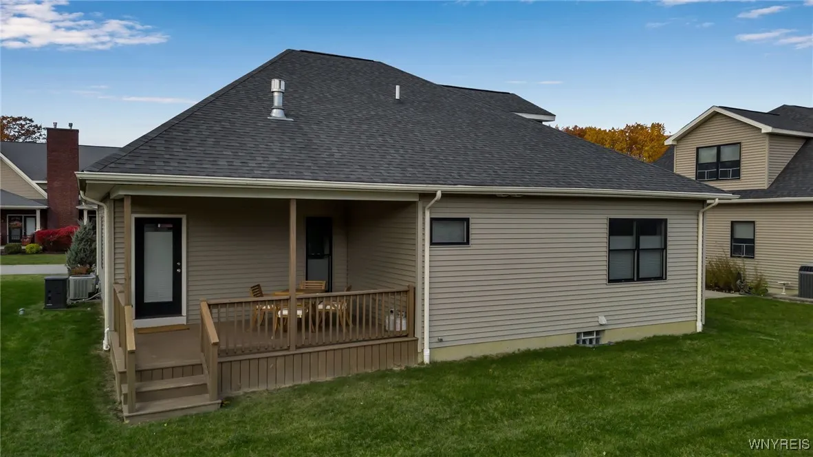 2600 Farrier Lane, Aurora, New York 14052, Aurora, New York 14052, 3 Bedrooms Bedrooms, 6 Rooms Rooms,3 BathroomsBathrooms,Residential,For Sale,2600 Farrier Lane, Aurora, New York 14052,0,B1649178