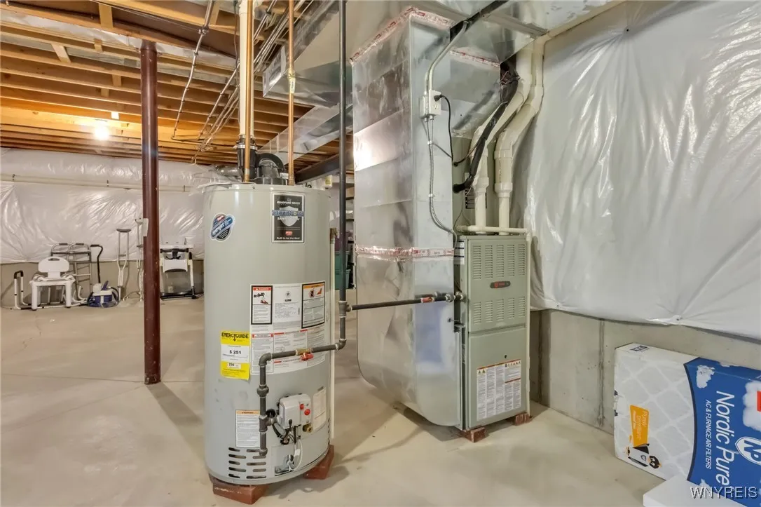 2600 Farrier Lane, Aurora, New York 14052, Aurora, New York 14052, 3 Bedrooms Bedrooms, 6 Rooms Rooms,3 BathroomsBathrooms,Residential,For Sale,2600 Farrier Lane, Aurora, New York 14052,0,B1649216