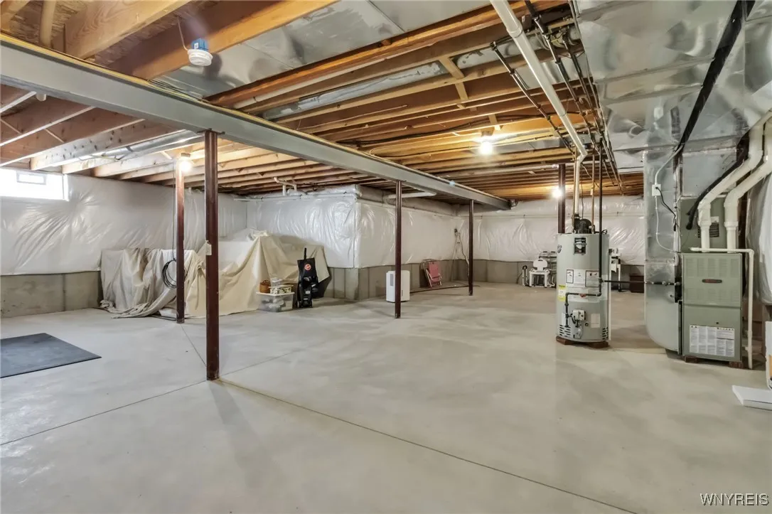 2600 Farrier Lane, Aurora, New York 14052, Aurora, New York 14052, 3 Bedrooms Bedrooms, 6 Rooms Rooms,3 BathroomsBathrooms,Residential,For Sale,2600 Farrier Lane, Aurora, New York 14052,0,B1649216