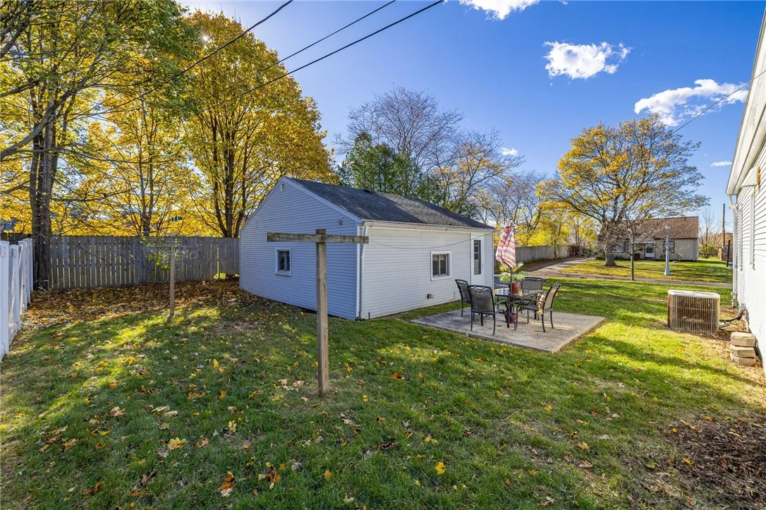 118 Vista Drive, Greece, New York 14615, Greece, New York 14615, 3 Bedrooms Bedrooms, 8 Rooms Rooms,1 BathroomBathrooms,Residential,Closed,118 Vista Drive, Greece, New York 14615,0,R1647503