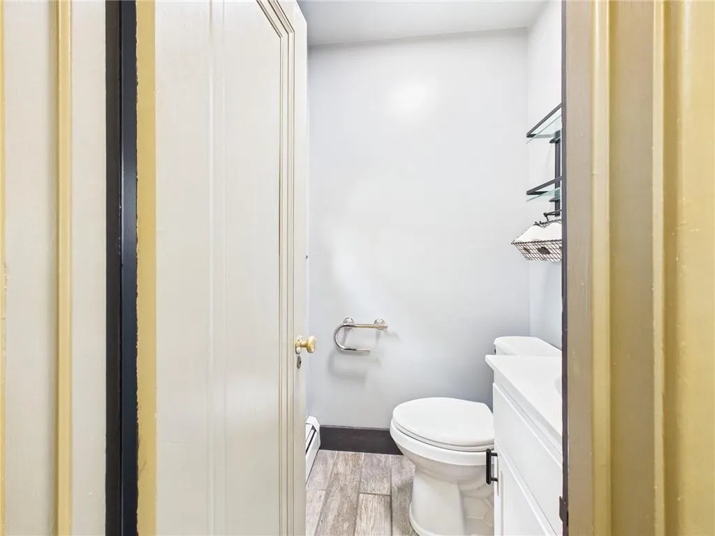 2 Abbott Road, Bradford City, Pennsylvania 16701, Bradford City, Pennsylvania 16701, 3 Bedrooms Bedrooms, 6 Rooms Rooms,1 BathroomBathrooms,Residential,For Sale,2 Abbott Road, Bradford City, Pennsylvania 16701,0,R1648705