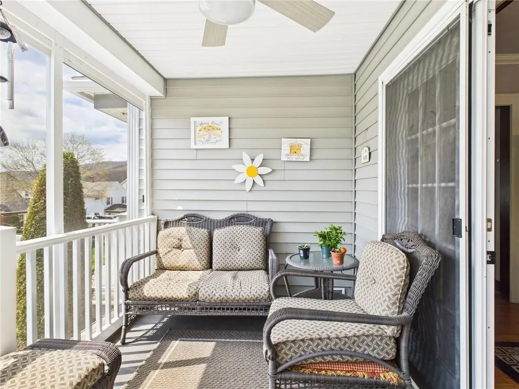 2 Abbott Road, Bradford City, Pennsylvania 16701, Bradford City, Pennsylvania 16701, 3 Bedrooms Bedrooms, 6 Rooms Rooms,1 BathroomBathrooms,Residential,For Sale,2 Abbott Road, Bradford City, Pennsylvania 16701,0,R1648705