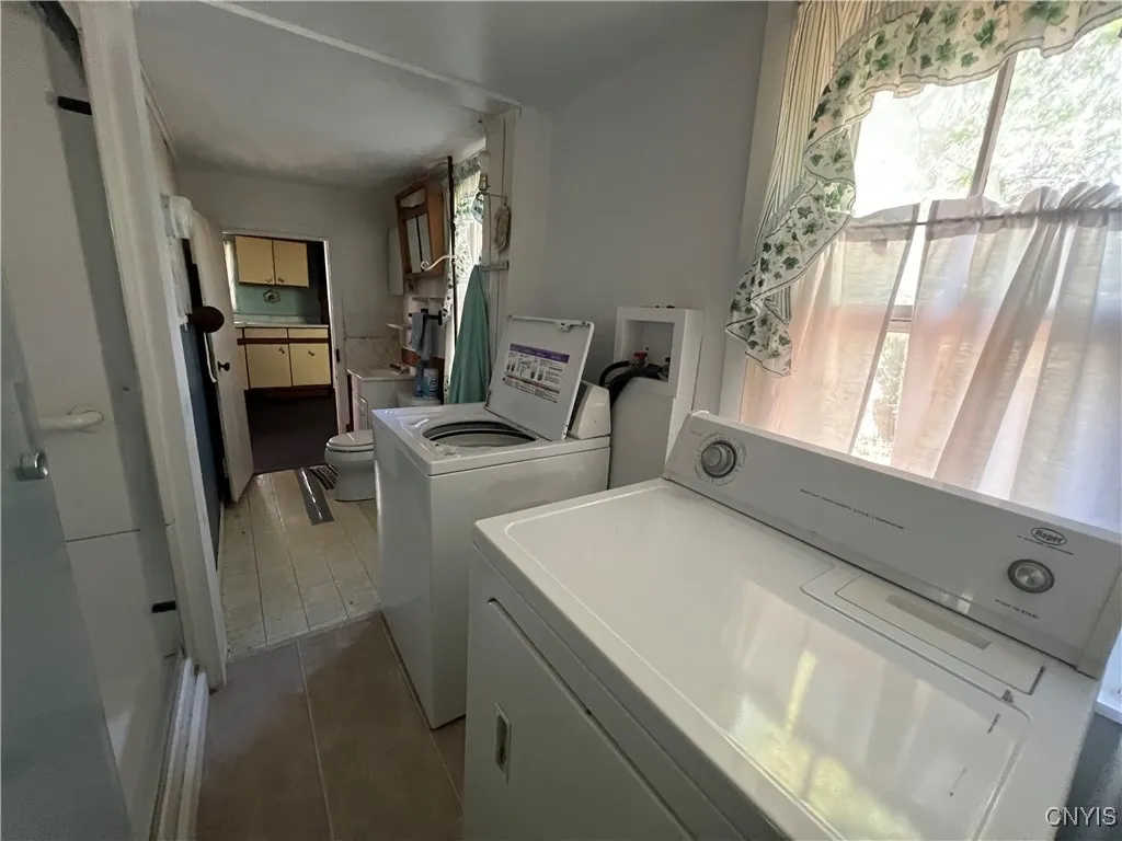 4013 State Route 104, New Haven, New York 13114, New Haven, New York 13114, 4 Bedrooms Bedrooms, 8 Rooms Rooms,1 BathroomBathrooms,Residential,For Sale,4013 State Route 104, New Haven, New York 13114,0,S1649235
