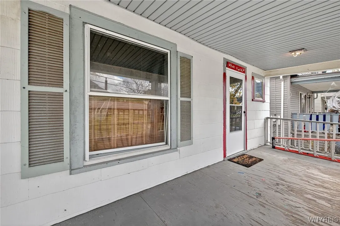 161 77th Street, Niagara Falls, New York 14304, Niagara Falls, New York 14304, 3 Bedrooms Bedrooms, 8 Rooms Rooms,1 BathroomBathrooms,Residential,For Sale,161 77th Street, Niagara Falls, New York 14304,0,B1648673