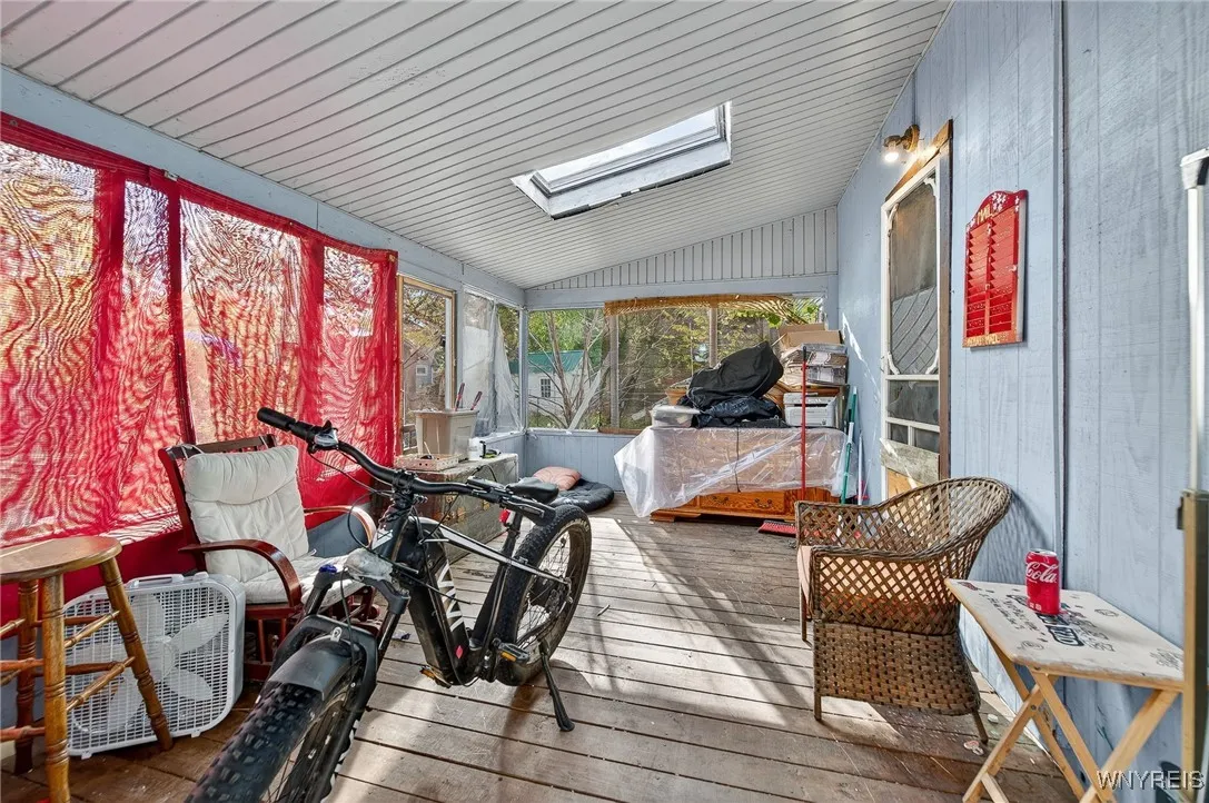 161 77th Street, Niagara Falls, New York 14304, Niagara Falls, New York 14304, 3 Bedrooms Bedrooms, 8 Rooms Rooms,1 BathroomBathrooms,Residential,For Sale,161 77th Street, Niagara Falls, New York 14304,0,B1648673