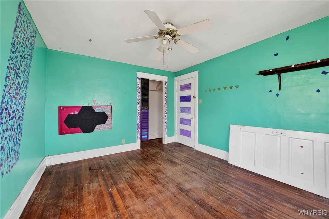 161 77th Street, Niagara Falls, New York 14304, Niagara Falls, New York 14304, 3 Bedrooms Bedrooms, 8 Rooms Rooms,1 BathroomBathrooms,Residential,For Sale,161 77th Street, Niagara Falls, New York 14304,0,B1648673