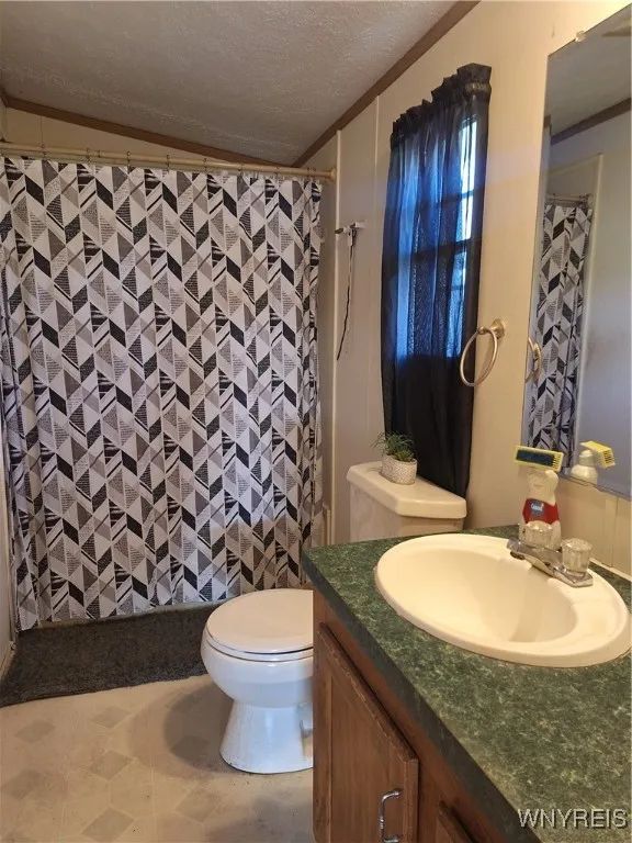 1461 Center Drive, Alden, New York 14004, Alden, New York 14004, 3 Bedrooms Bedrooms, 5 Rooms Rooms,2 BathroomsBathrooms,Residential,For Sale,1461 Center Drive, Alden, New York 14004,0,B1649210