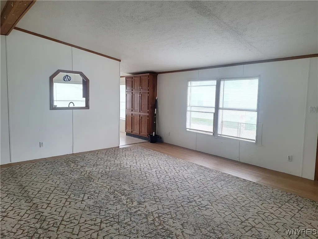 1461 Center Drive, Alden, New York 14004, Alden, New York 14004, 3 Bedrooms Bedrooms, 5 Rooms Rooms,2 BathroomsBathrooms,Residential,For Sale,1461 Center Drive, Alden, New York 14004,0,B1649210