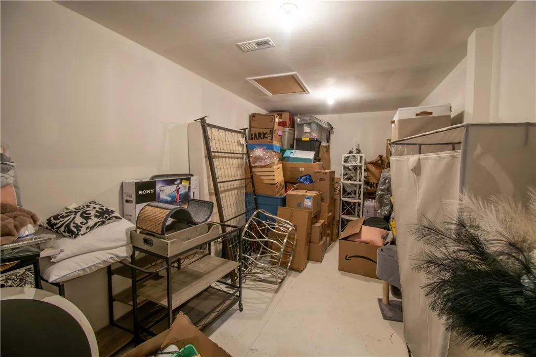 57 Oneida Road, Canandaigua City, New York 14424, Canandaigua City, New York 14424, 3 Bedrooms Bedrooms, 12 Rooms Rooms,2 BathroomsBathrooms,Residential,For Sale,57 Oneida Road, Canandaigua City, New York 14424,0,R1649209