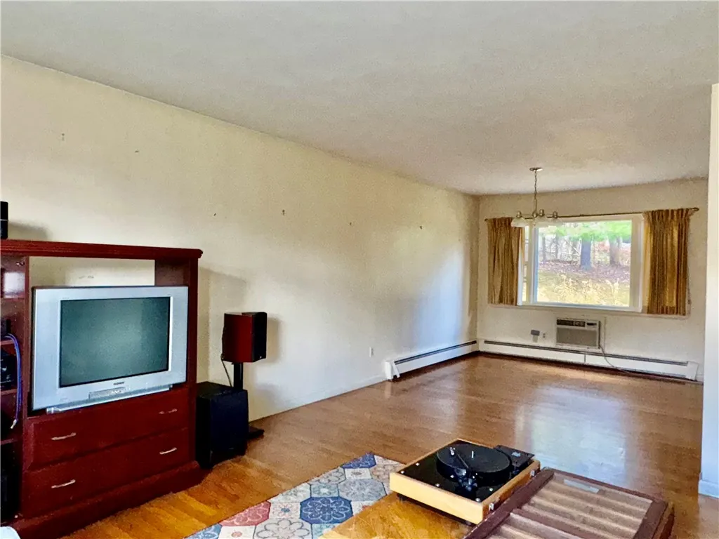 386 Winney Hill Road, Oneonta, New York 13820, Oneonta, New York 13820, 3 Bedrooms Bedrooms, 9 Rooms Rooms,2 BathroomsBathrooms,Residential,For Sale,386 Winney Hill Road, Oneonta, New York 13820,0,R1644178