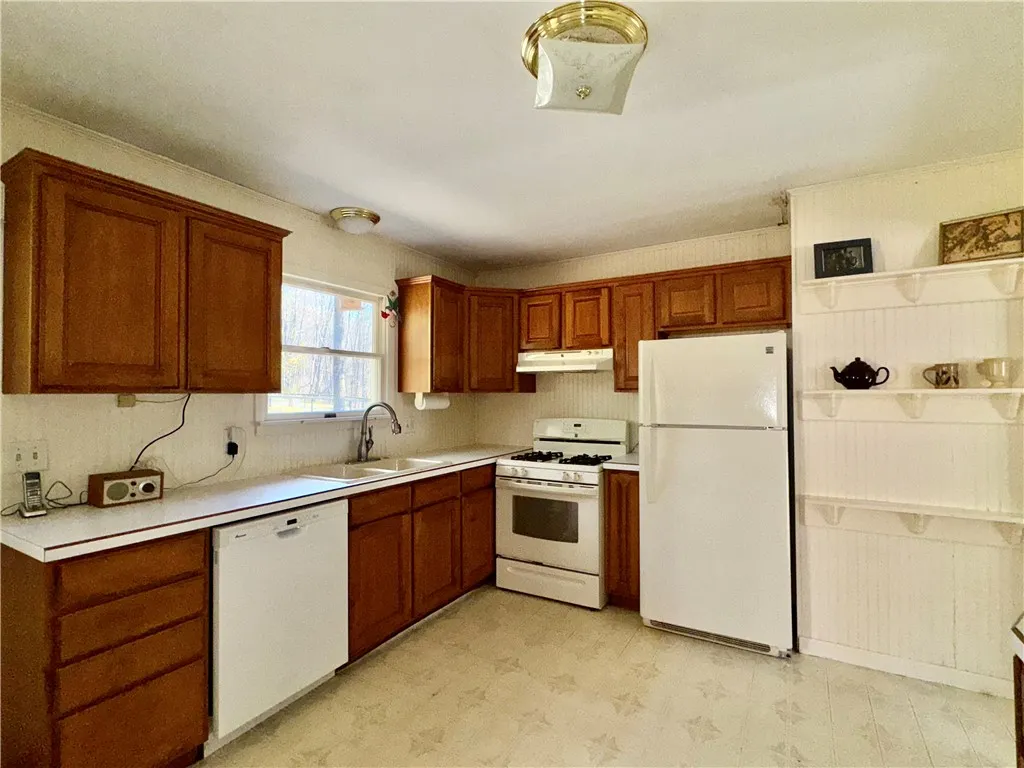 386 Winney Hill Road, Oneonta, New York 13820, Oneonta, New York 13820, 3 Bedrooms Bedrooms, 9 Rooms Rooms,2 BathroomsBathrooms,Residential,For Sale,386 Winney Hill Road, Oneonta, New York 13820,0,R1644178