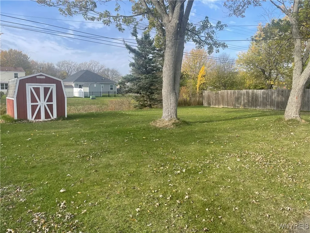 406 Brookwood Drive, Hamburg, New York 14075, Hamburg, New York 14075, 3 Bedrooms Bedrooms, 6 Rooms Rooms,1 BathroomBathrooms,Residential,For Sale,406 Brookwood Drive, Hamburg, New York 14075,0,B1649043