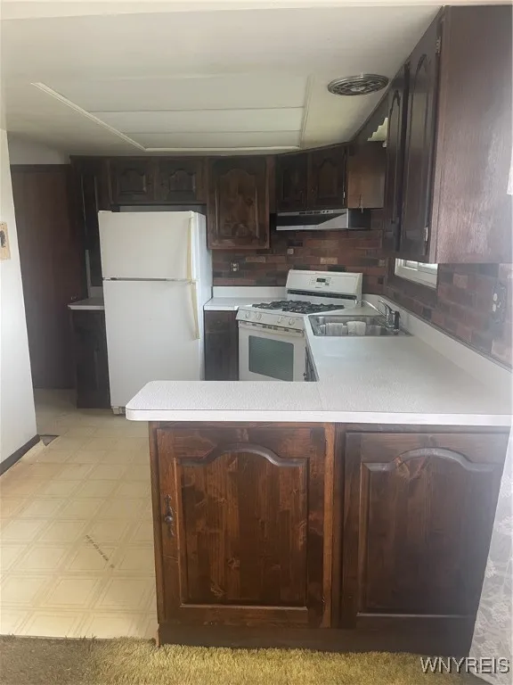 406 Brookwood Drive, Hamburg, New York 14075, Hamburg, New York 14075, 3 Bedrooms Bedrooms, 6 Rooms Rooms,1 BathroomBathrooms,Residential,For Sale,406 Brookwood Drive, Hamburg, New York 14075,0,B1649043