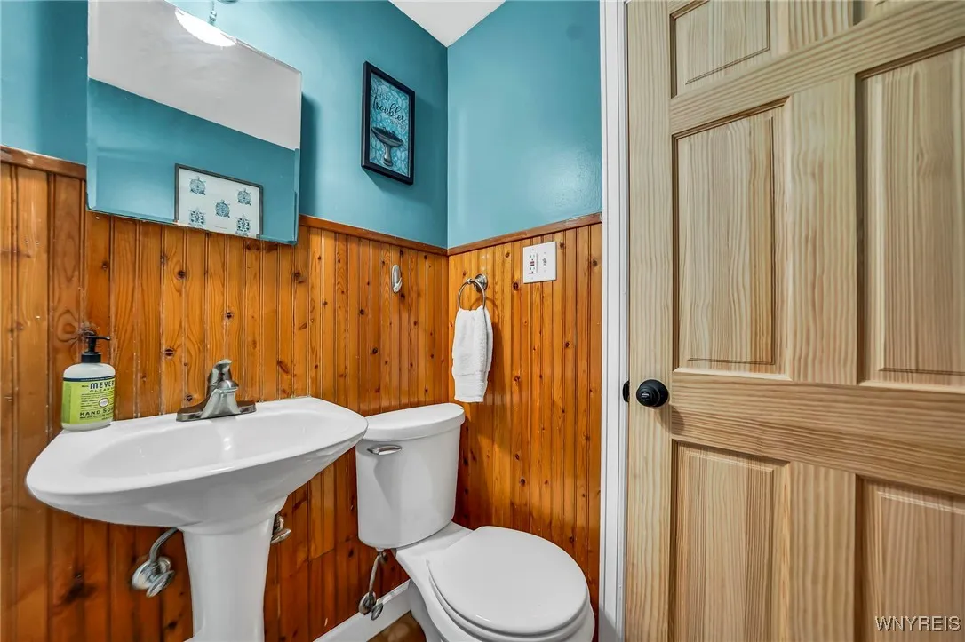 92 Yeager Drive, Cheektowaga, New York 14225, Cheektowaga, New York 14225, 3 Bedrooms Bedrooms, 5 Rooms Rooms,1 BathroomBathrooms,Residential,For Sale,92 Yeager Drive, Cheektowaga, New York 14225,0,B1648695