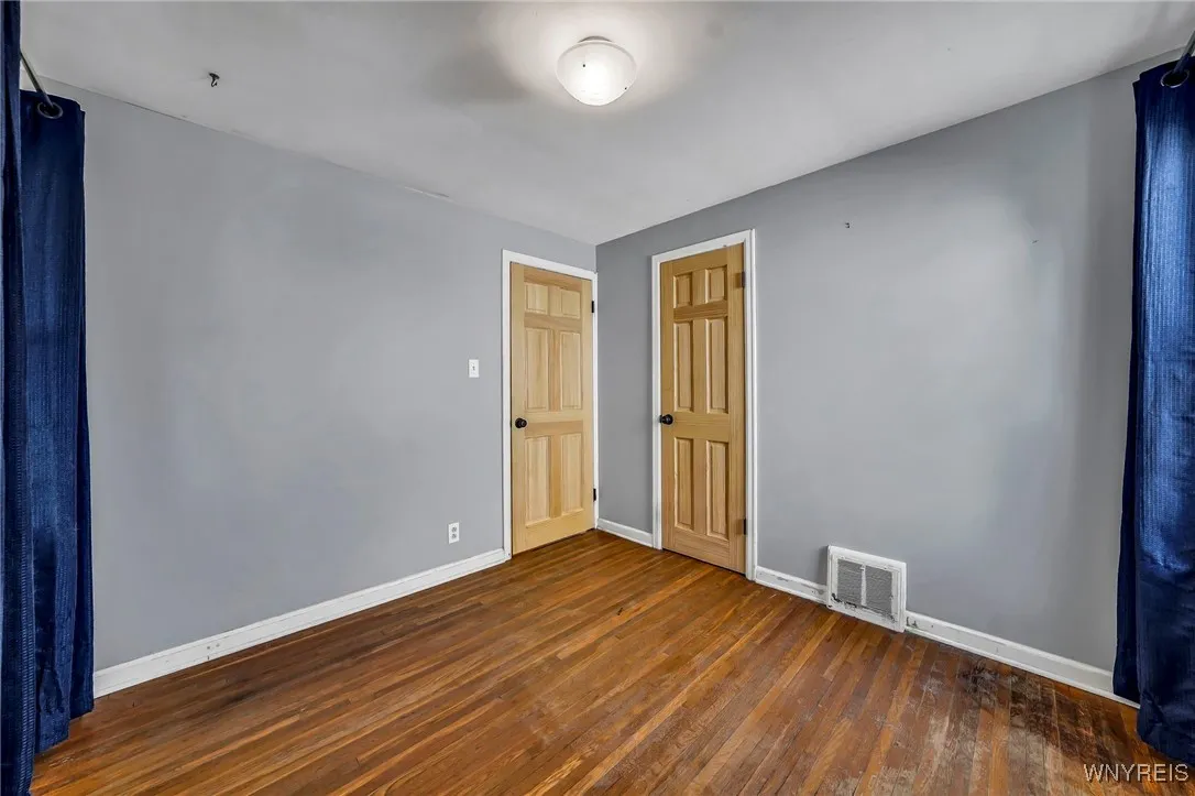 92 Yeager Drive, Cheektowaga, New York 14225, Cheektowaga, New York 14225, 3 Bedrooms Bedrooms, 5 Rooms Rooms,1 BathroomBathrooms,Residential,For Sale,92 Yeager Drive, Cheektowaga, New York 14225,0,B1648695