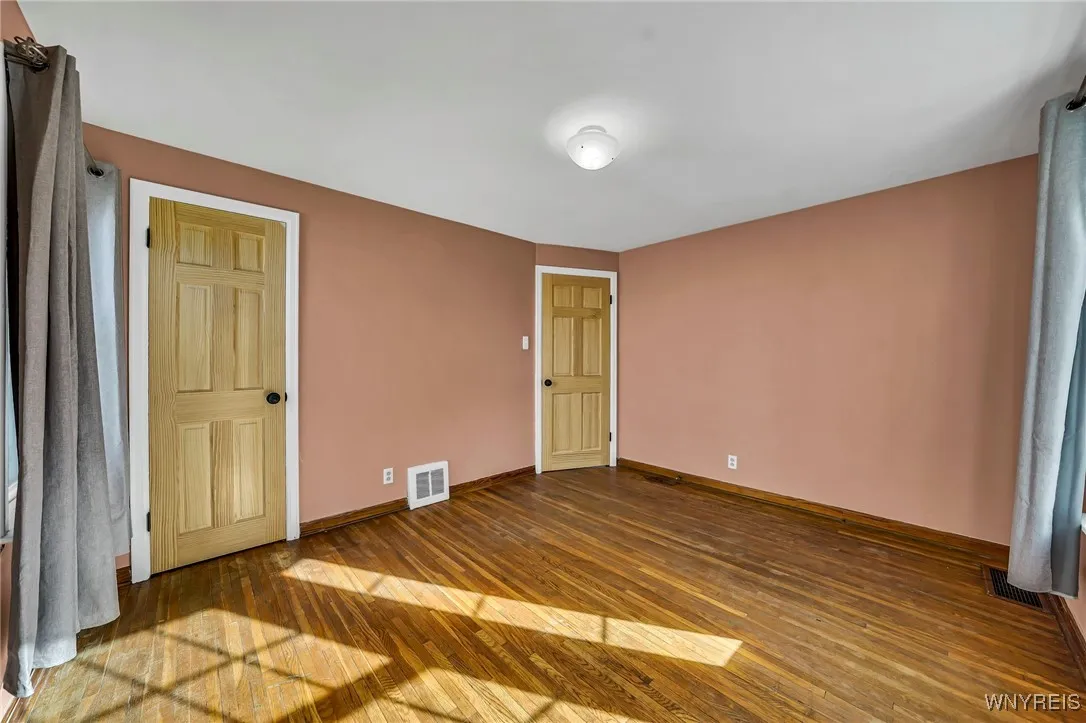 92 Yeager Drive, Cheektowaga, New York 14225, Cheektowaga, New York 14225, 3 Bedrooms Bedrooms, 5 Rooms Rooms,1 BathroomBathrooms,Residential,For Sale,92 Yeager Drive, Cheektowaga, New York 14225,0,B1648695