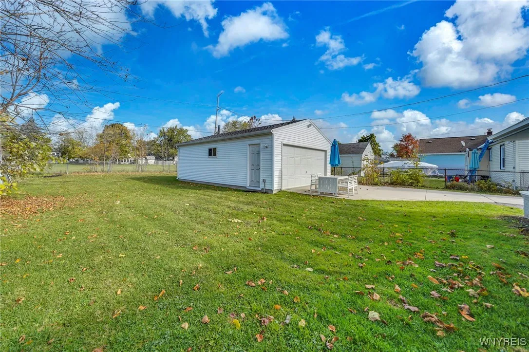 92 Yeager Drive, Cheektowaga, New York 14225, Cheektowaga, New York 14225, 3 Bedrooms Bedrooms, 5 Rooms Rooms,1 BathroomBathrooms,Residential,For Sale,92 Yeager Drive, Cheektowaga, New York 14225,0,B1648695
