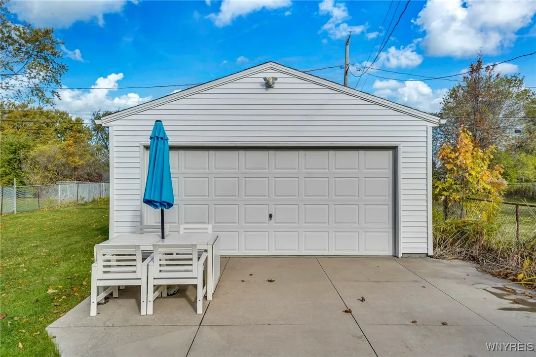 92 Yeager Drive, Cheektowaga, New York 14225, Cheektowaga, New York 14225, 3 Bedrooms Bedrooms, 5 Rooms Rooms,1 BathroomBathrooms,Residential,For Sale,92 Yeager Drive, Cheektowaga, New York 14225,0,B1648695