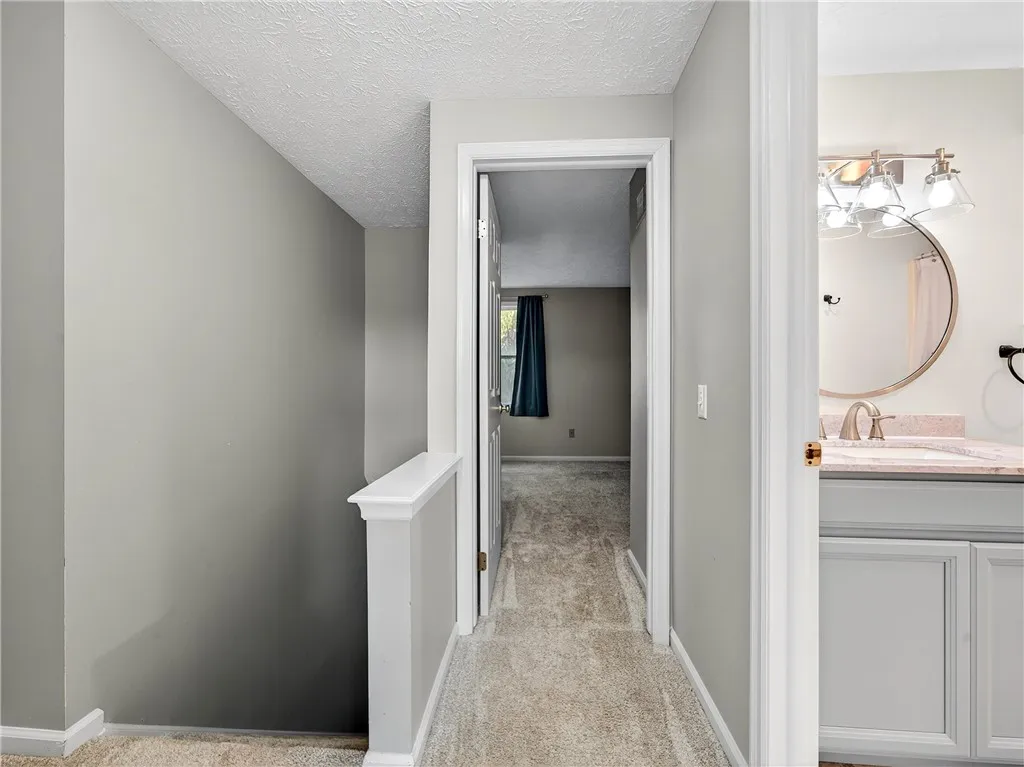 86 Broxbourne Drive, Perinton, New York 14450, Perinton, New York 14450, 2 Bedrooms Bedrooms, 7 Rooms Rooms,1 BathroomBathrooms,Residential,For Sale,86 Broxbourne Drive, Perinton, New York 14450,0,R1648814