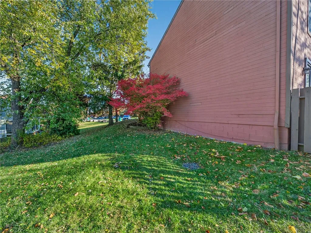 86 Broxbourne Drive, Perinton, New York 14450, Perinton, New York 14450, 2 Bedrooms Bedrooms, 7 Rooms Rooms,1 BathroomBathrooms,Residential,For Sale,86 Broxbourne Drive, Perinton, New York 14450,0,R1648814