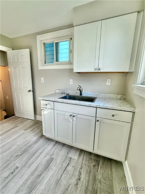 75 Mayer Avenue, Buffalo, New York 14207, Buffalo, New York 14207, 3 Bedrooms Bedrooms, 6 Rooms Rooms,1 BathroomBathrooms,Residential,For Sale,75 Mayer Avenue, Buffalo, New York 14207,0,B1648916