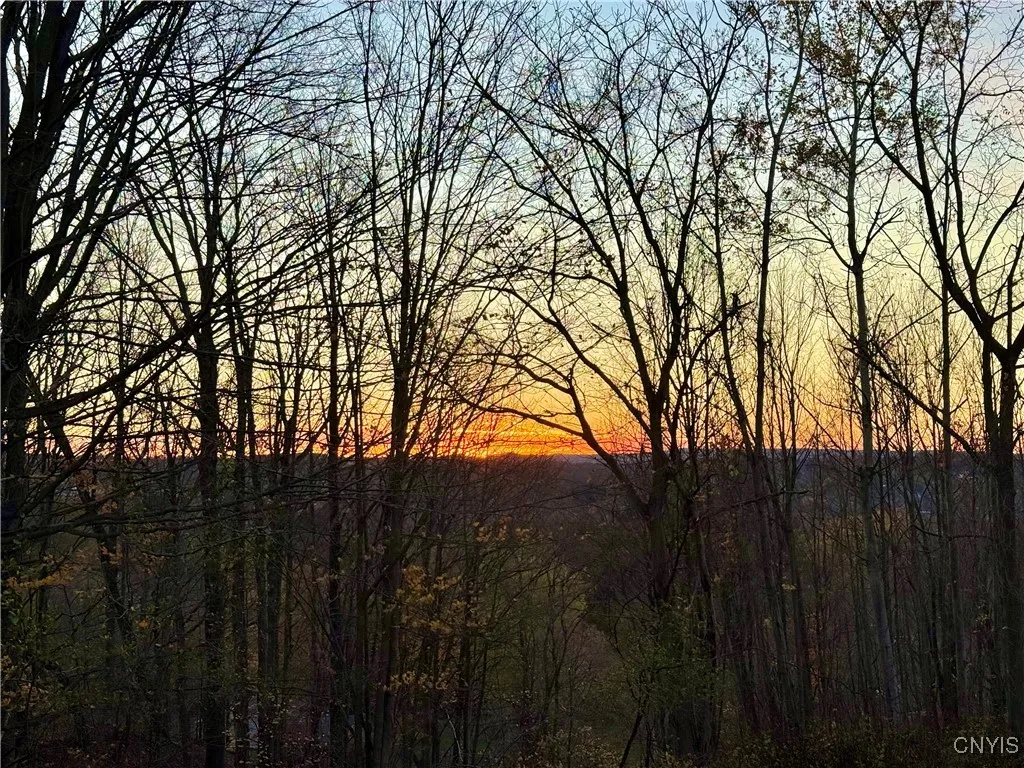 7 Upper Woods Circle, New Hartford, New York 13413, New Hartford, New York 13413, 3 Bedrooms Bedrooms, 10 Rooms Rooms,1 BathroomBathrooms,Residential,For Sale,7 Upper Woods Circle, New Hartford, New York 13413,0,S1649275