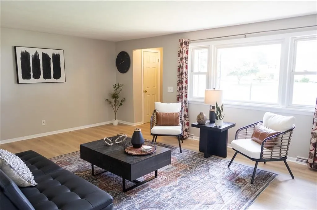 140 Verstreet Drive, Greece, New York 14616, Greece, New York 14616, 3 Bedrooms Bedrooms, 5 Rooms Rooms,1 BathroomBathrooms,Residential,For Sale,140 Verstreet Drive, Greece, New York 14616,0,R1649214