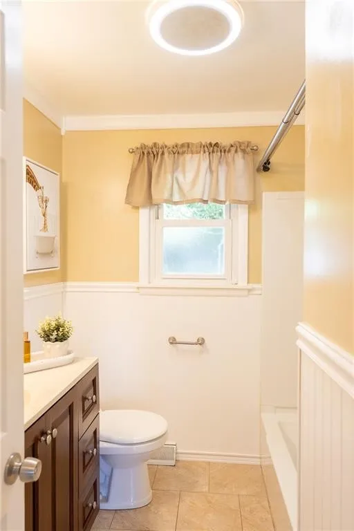 140 Verstreet Drive, Greece, New York 14616, Greece, New York 14616, 3 Bedrooms Bedrooms, 5 Rooms Rooms,1 BathroomBathrooms,Residential,For Sale,140 Verstreet Drive, Greece, New York 14616,0,R1649214