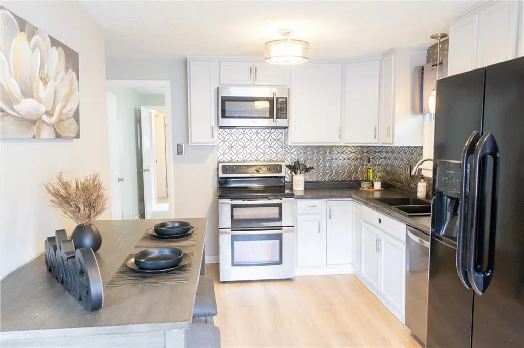 140 Verstreet Drive, Greece, New York 14616, Greece, New York 14616, 3 Bedrooms Bedrooms, 5 Rooms Rooms,1 BathroomBathrooms,Residential,For Sale,140 Verstreet Drive, Greece, New York 14616,0,R1649214