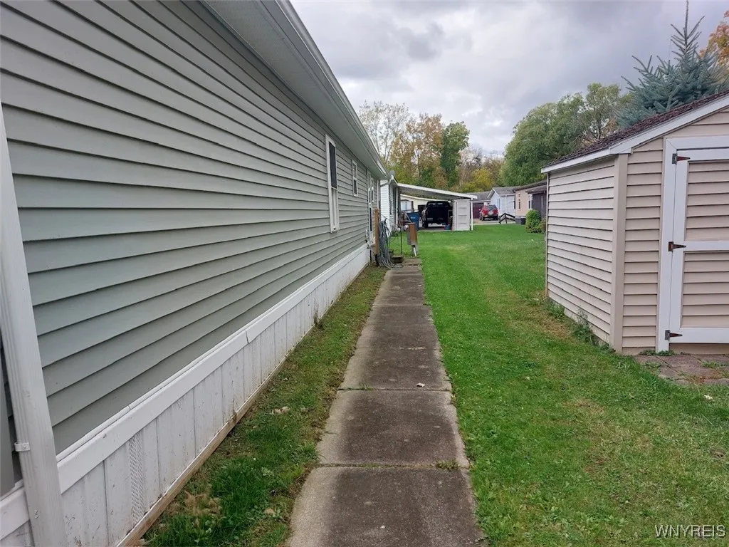 1406 Elderberry Pl, Niagara, New York 14304, Niagara, New York 14304, 4 Bedrooms Bedrooms, 6 Rooms Rooms,2 BathroomsBathrooms,Residential,For Sale,1406 Elderberry Pl, Niagara, New York 14304,0,B1647182