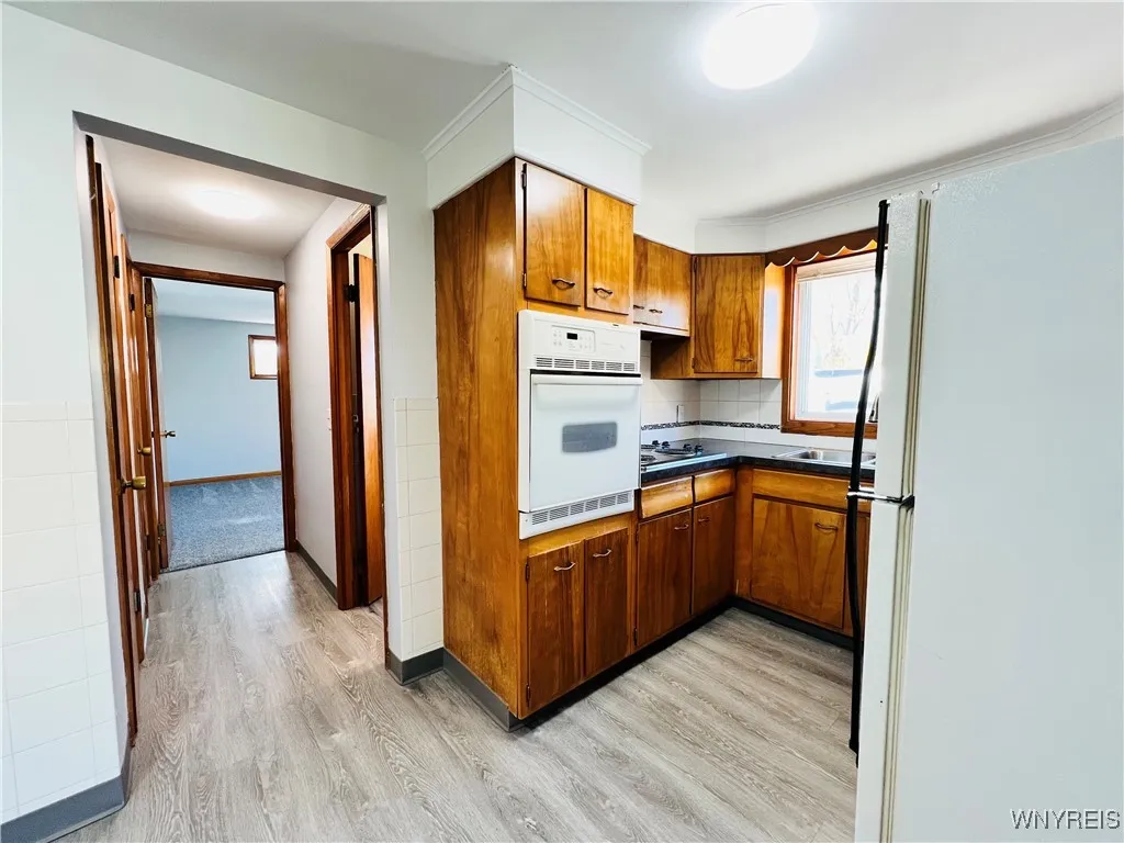 1199 Center Road, West Seneca, New York 14224, West Seneca, New York 14224, 1 Bedroom Bedrooms, 4 Rooms Rooms,1 BathroomBathrooms,Residential Lease,For Rent,1199 Center Road, West Seneca, New York 14224,0,B1648897