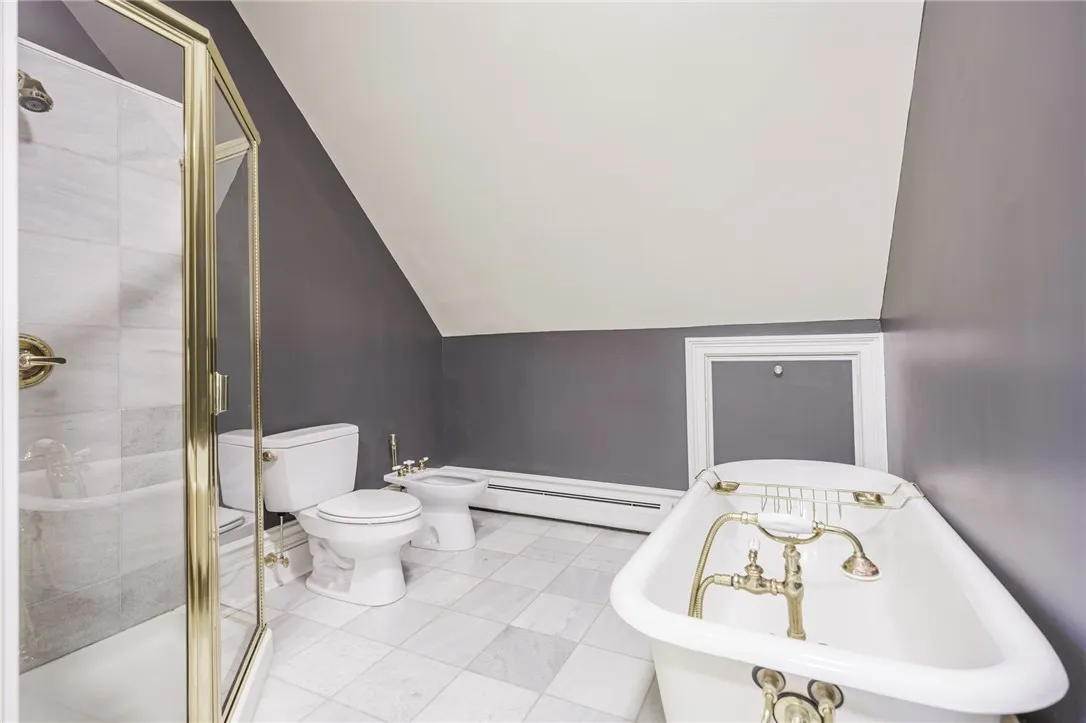 901 East Avenue D, Rochester, New York 14607, Rochester, New York 14607, 2 Bedrooms Bedrooms, 5 Rooms Rooms,2 BathroomsBathrooms,Residential Lease,For Rent,901 East Avenue D, Rochester, New York 14607,0,R1649270