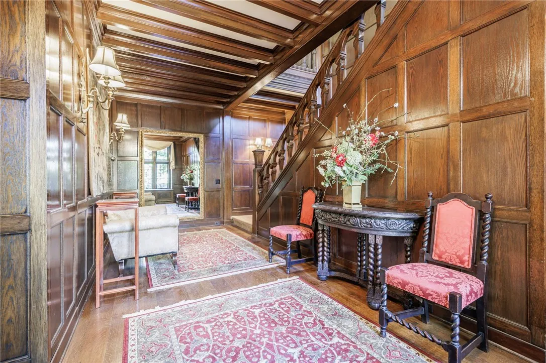 901 East Avenue D, Rochester, New York 14607, Rochester, New York 14607, 2 Bedrooms Bedrooms, 5 Rooms Rooms,2 BathroomsBathrooms,Residential Lease,For Rent,901 East Avenue D, Rochester, New York 14607,0,R1649270