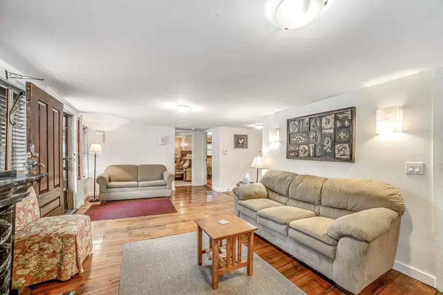 26 William Street, Urbana, New York 14840, Urbana, New York 14840, 5 Bedrooms Bedrooms, 9 Rooms Rooms,2 BathroomsBathrooms,Residential,For Sale,26 William Street, Urbana, New York 14840,0,R1648129