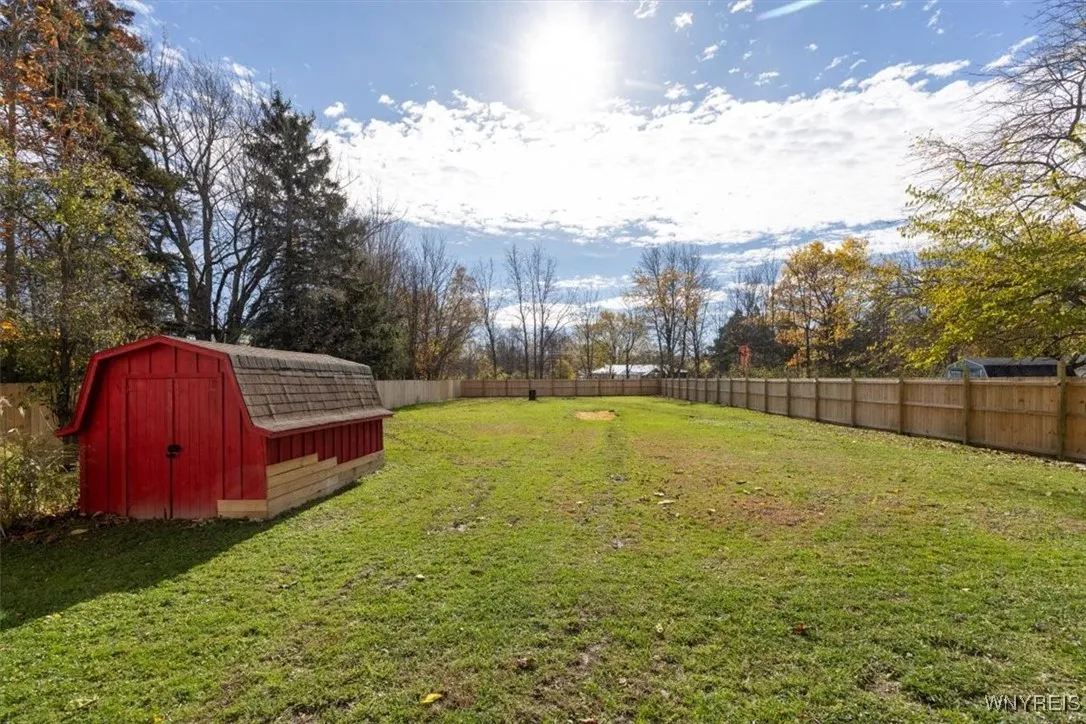 106 Grove Street, Evans, New York 14006, Evans, New York 14006, 3 Bedrooms Bedrooms, 5 Rooms Rooms,2 BathroomsBathrooms,Residential,For Sale,106 Grove Street, Evans, New York 14006,0,B1649105