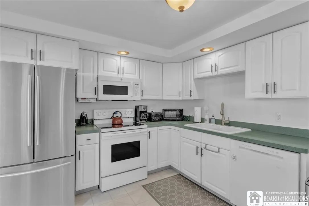 206 Willow Breeze Road, Tonawanda, New York 14223, Tonawanda, New York 14223, 3 Bedrooms Bedrooms, 8 Rooms Rooms,1 BathroomBathrooms,Residential,For Sale,206 Willow Breeze Road, Tonawanda, New York 14223,0,R1648770