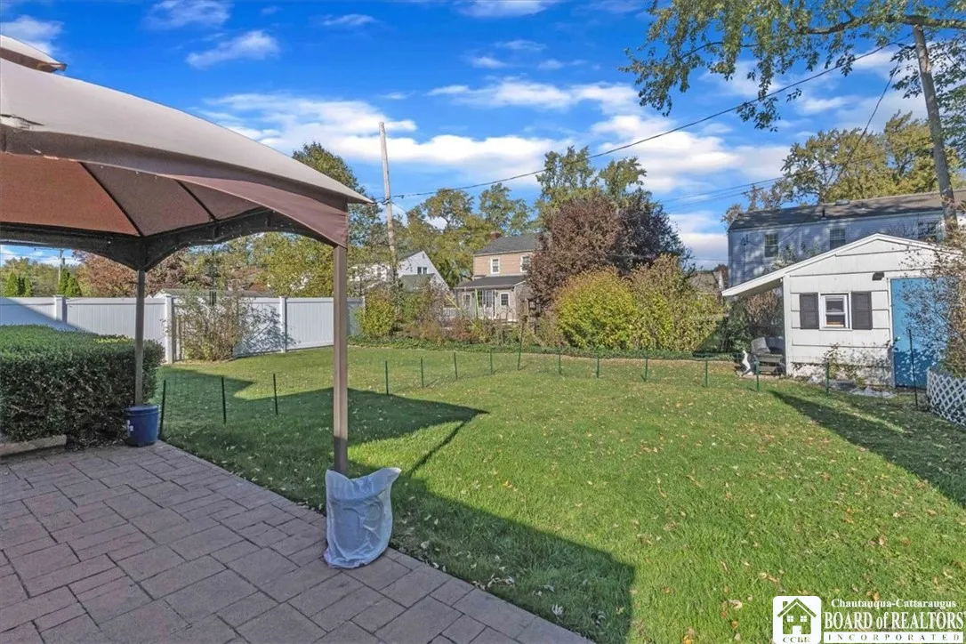206 Willow Breeze Road, Tonawanda, New York 14223, Tonawanda, New York 14223, 3 Bedrooms Bedrooms, 8 Rooms Rooms,1 BathroomBathrooms,Residential,For Sale,206 Willow Breeze Road, Tonawanda, New York 14223,0,R1648770