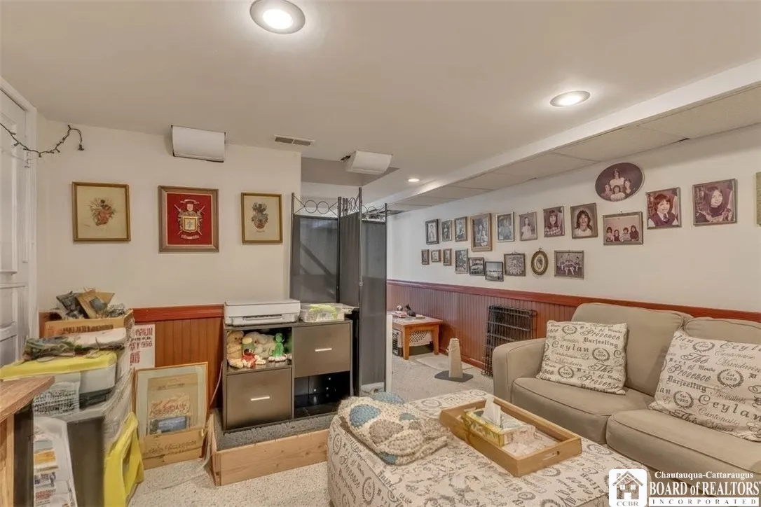 206 Willow Breeze Road, Tonawanda, New York 14223, Tonawanda, New York 14223, 3 Bedrooms Bedrooms, 8 Rooms Rooms,1 BathroomBathrooms,Residential,For Sale,206 Willow Breeze Road, Tonawanda, New York 14223,0,R1648770