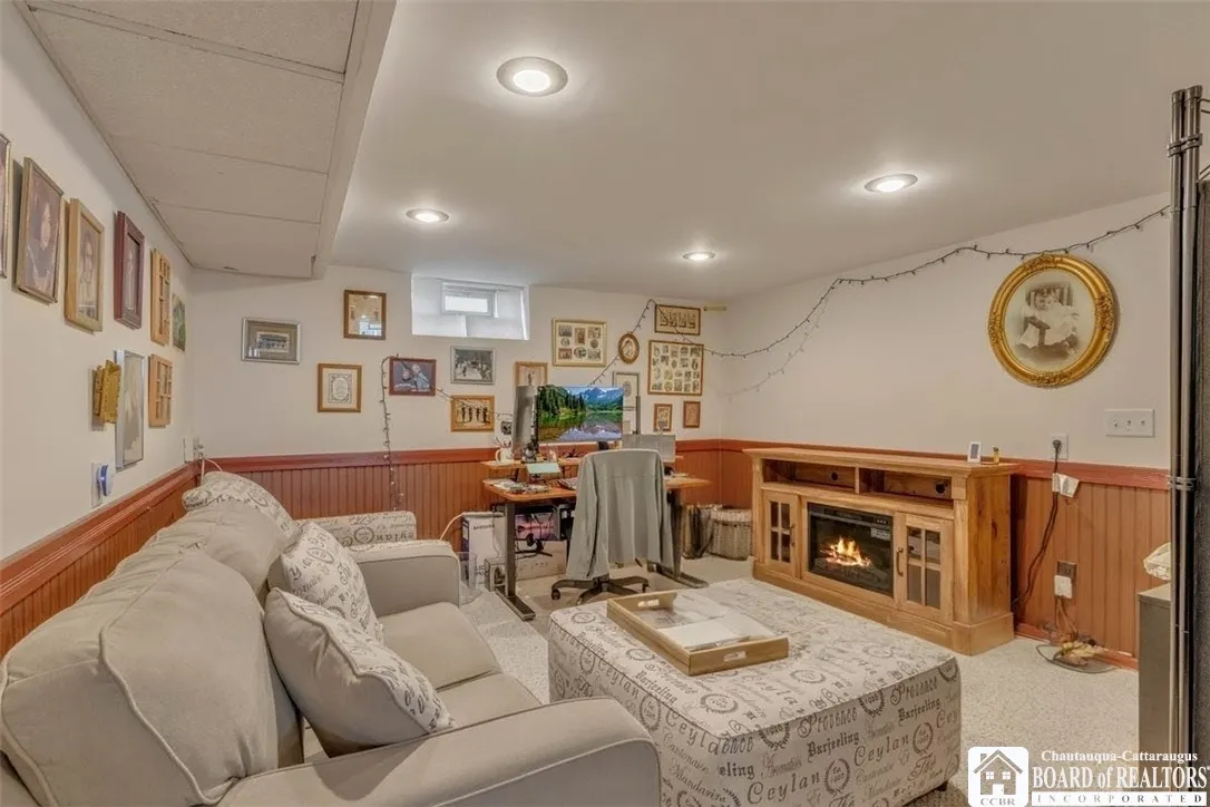 206 Willow Breeze Road, Tonawanda, New York 14223, Tonawanda, New York 14223, 3 Bedrooms Bedrooms, 8 Rooms Rooms,1 BathroomBathrooms,Residential,For Sale,206 Willow Breeze Road, Tonawanda, New York 14223,0,R1648770