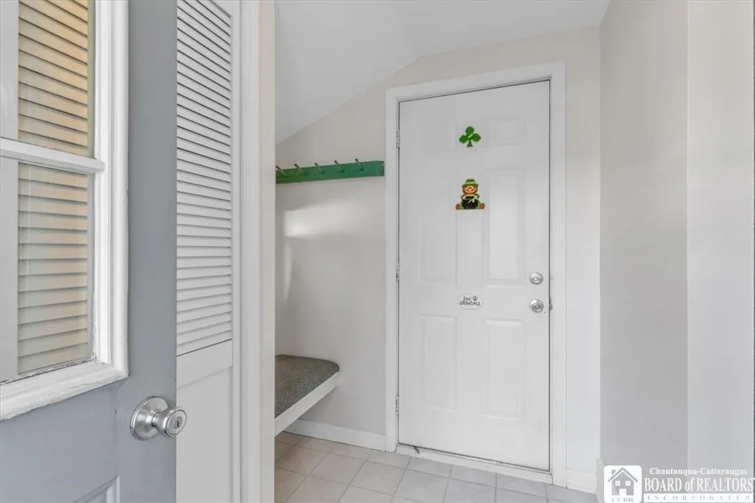 206 Willow Breeze Road, Tonawanda, New York 14223, Tonawanda, New York 14223, 3 Bedrooms Bedrooms, 8 Rooms Rooms,1 BathroomBathrooms,Residential,For Sale,206 Willow Breeze Road, Tonawanda, New York 14223,0,R1648770