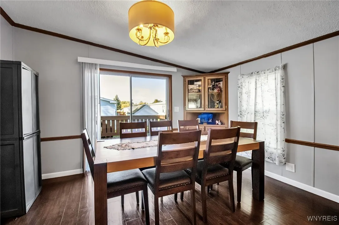 525 Applewood Drive, Lockport Town, New York 14094, Lockport Town, New York 14094, 2 Bedrooms Bedrooms, 5 Rooms Rooms,2 BathroomsBathrooms,Residential,For Sale,525 Applewood Drive, Lockport Town, New York 14094,0,B1649020