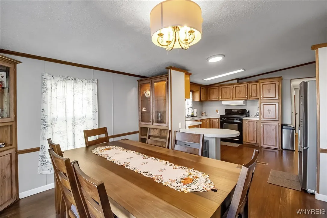 525 Applewood Drive, Lockport Town, New York 14094, Lockport Town, New York 14094, 2 Bedrooms Bedrooms, 5 Rooms Rooms,2 BathroomsBathrooms,Residential,For Sale,525 Applewood Drive, Lockport Town, New York 14094,0,B1649020