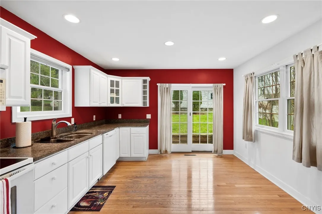 14 South Marvine Avenue, Auburn, New York 13021, Auburn, New York 13021, 5 Bedrooms Bedrooms, 9 Rooms Rooms,1 BathroomBathrooms,Residential,For Sale,14 South Marvine Avenue, Auburn, New York 13021,0,S1648397