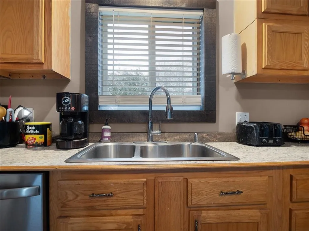 182 Lock Street, Galen, New York 14433, Galen, New York 14433, 3 Bedrooms Bedrooms, 6 Rooms Rooms,1 BathroomBathrooms,Residential,For Sale,182 Lock Street, Galen, New York 14433,0,R1649290