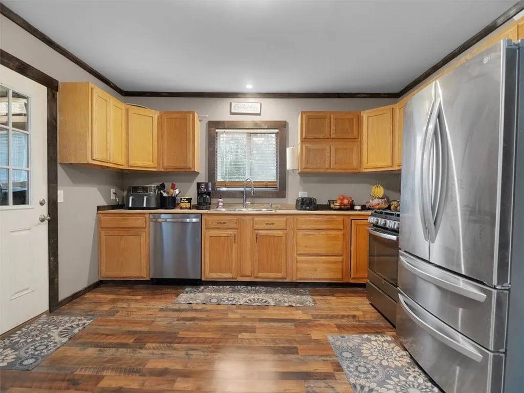 182 Lock Street, Galen, New York 14433, Galen, New York 14433, 3 Bedrooms Bedrooms, 6 Rooms Rooms,1 BathroomBathrooms,Residential,For Sale,182 Lock Street, Galen, New York 14433,0,R1649290