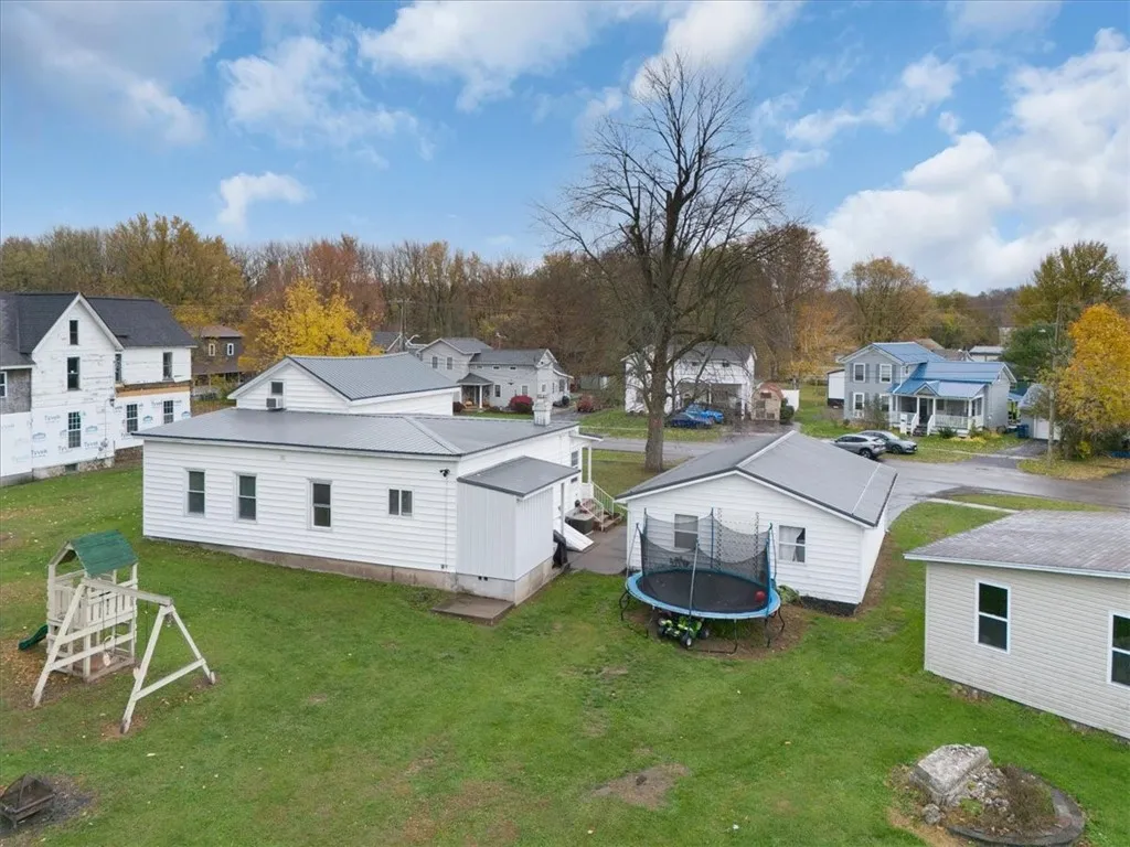 182 Lock Street, Galen, New York 14433, Galen, New York 14433, 3 Bedrooms Bedrooms, 6 Rooms Rooms,1 BathroomBathrooms,Residential,For Sale,182 Lock Street, Galen, New York 14433,0,R1649290