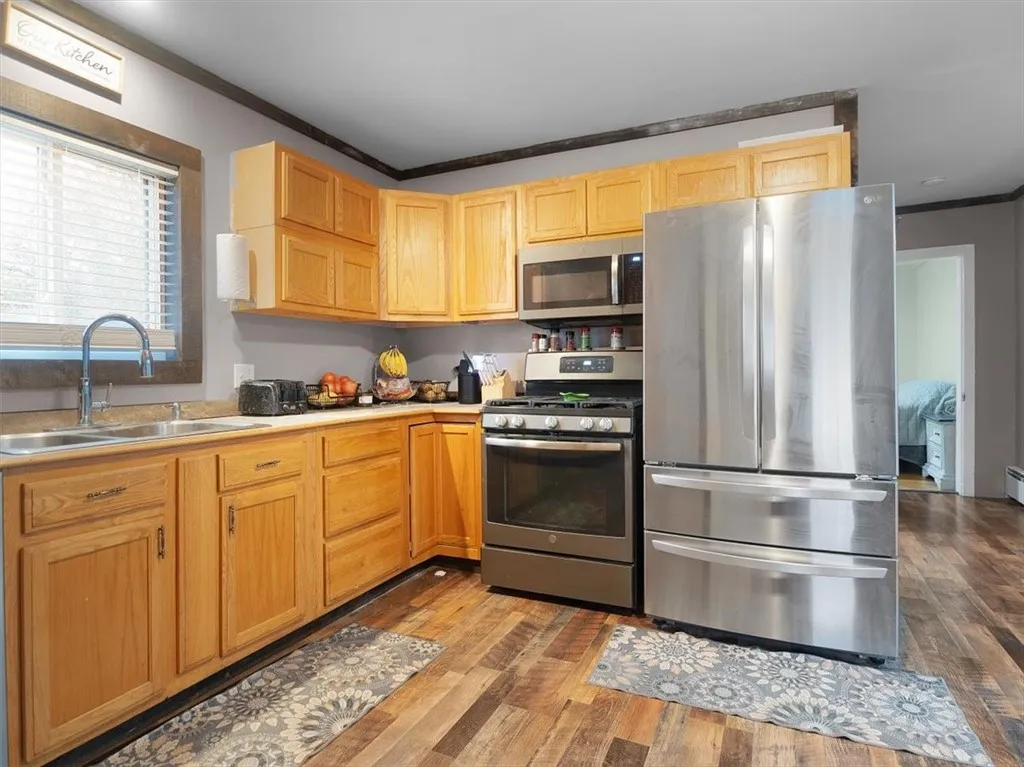 182 Lock Street, Galen, New York 14433, Galen, New York 14433, 3 Bedrooms Bedrooms, 6 Rooms Rooms,1 BathroomBathrooms,Residential,For Sale,182 Lock Street, Galen, New York 14433,0,R1649290