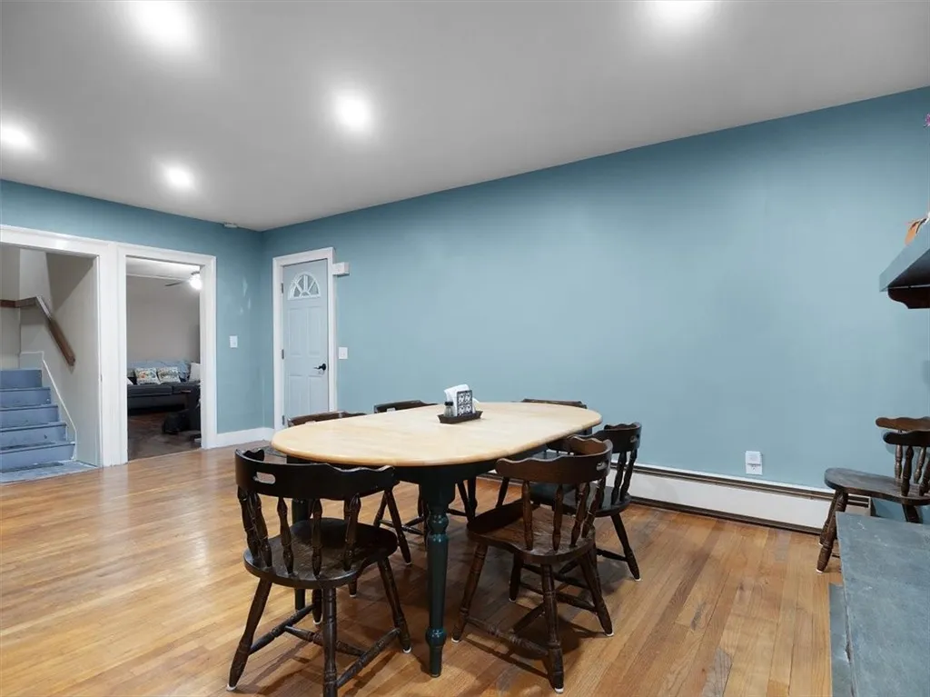 182 Lock Street, Galen, New York 14433, Galen, New York 14433, 3 Bedrooms Bedrooms, 6 Rooms Rooms,1 BathroomBathrooms,Residential,For Sale,182 Lock Street, Galen, New York 14433,0,R1649290